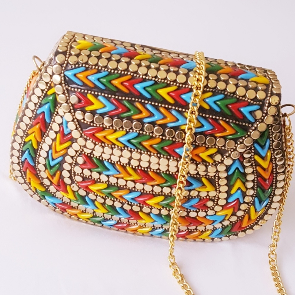Vintage Metal Case Clutch - Picture 3 of 7